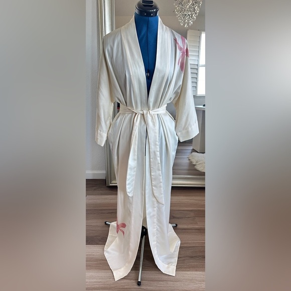 Vintage Merrill Leighton Studio City, Ca Floral Ivory Kimono Robe OS - Picture 4 of 16